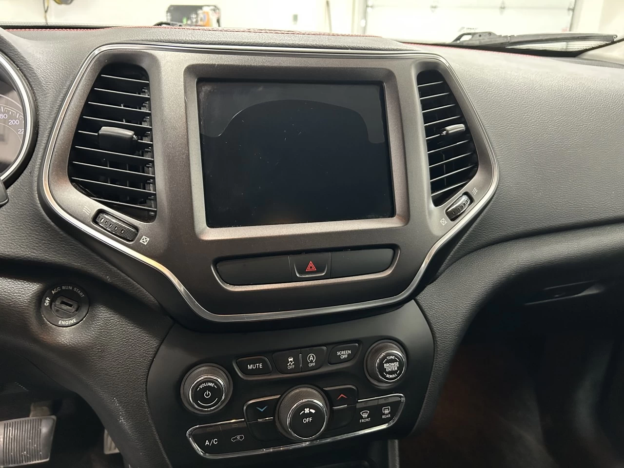 2019 Jeep Cherokee Trailhawk Image principale