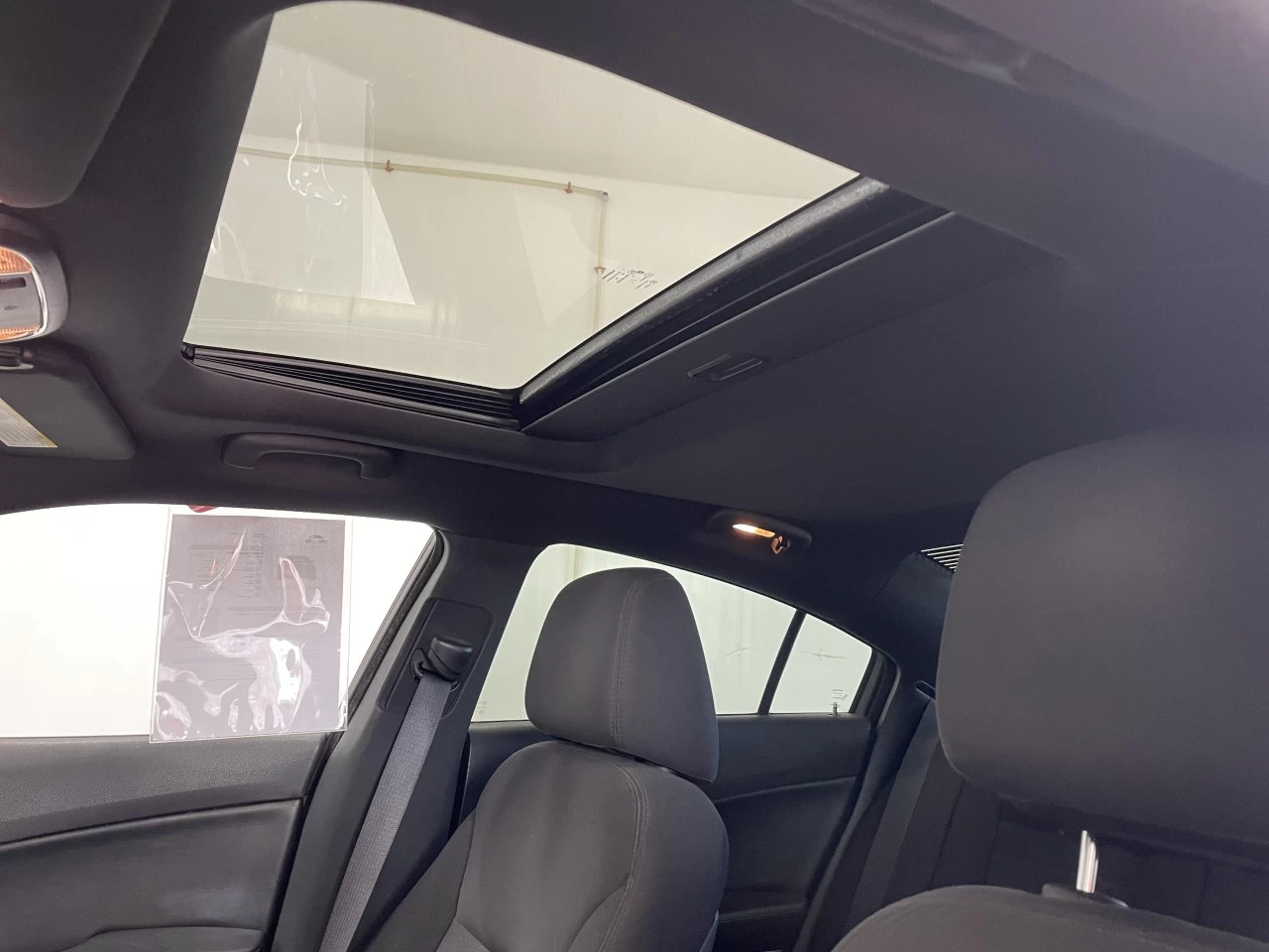 2013 Dodge Charger SXT Main Image