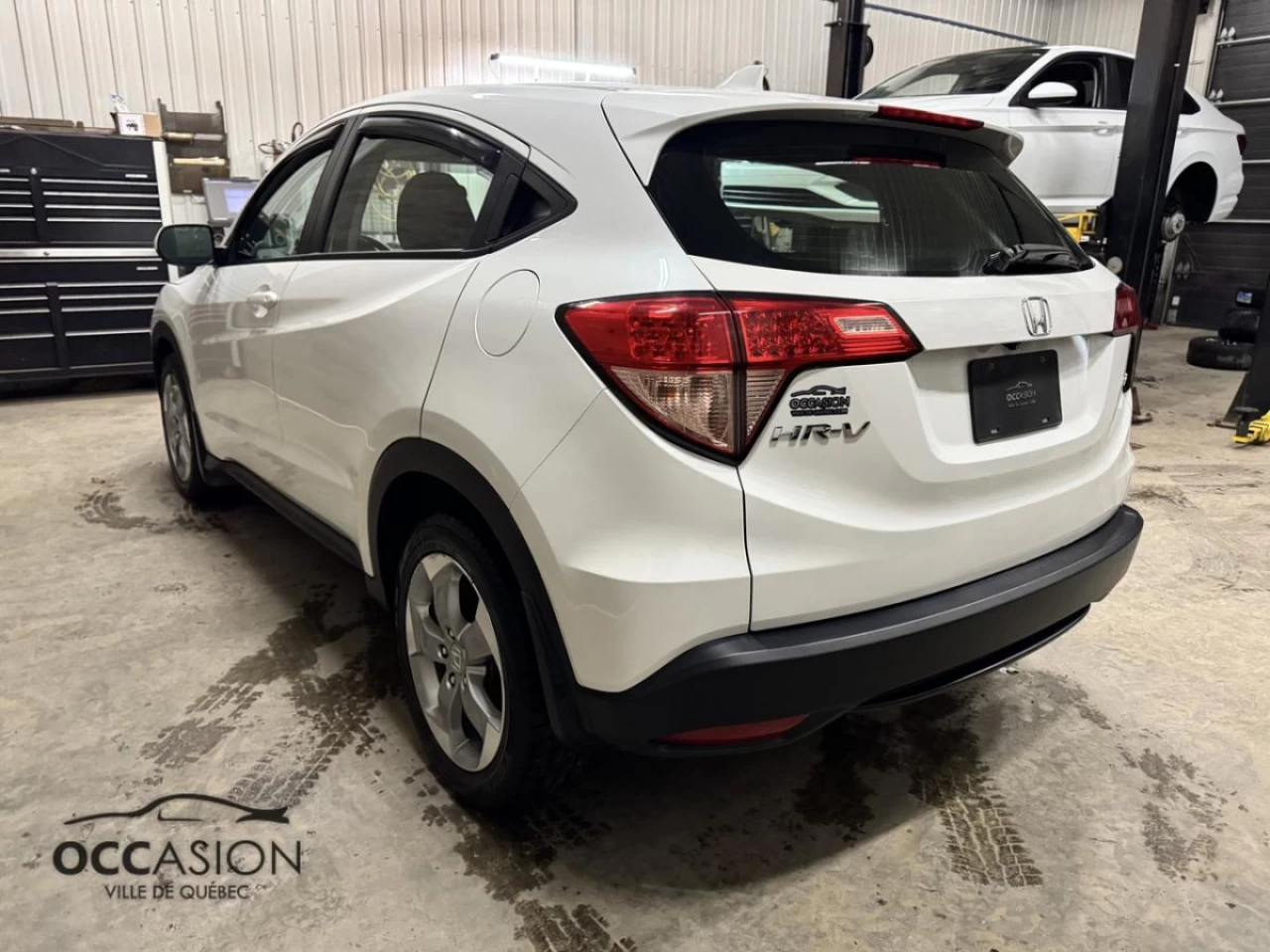 2017 Honda HR-V 4WD LX CVT Main Image