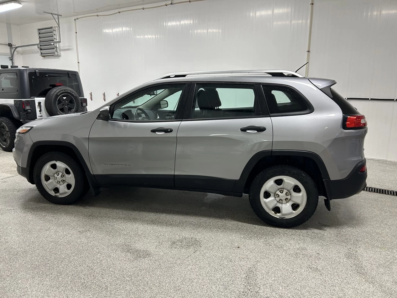 2015 Jeep Cherokee Sport Image principale