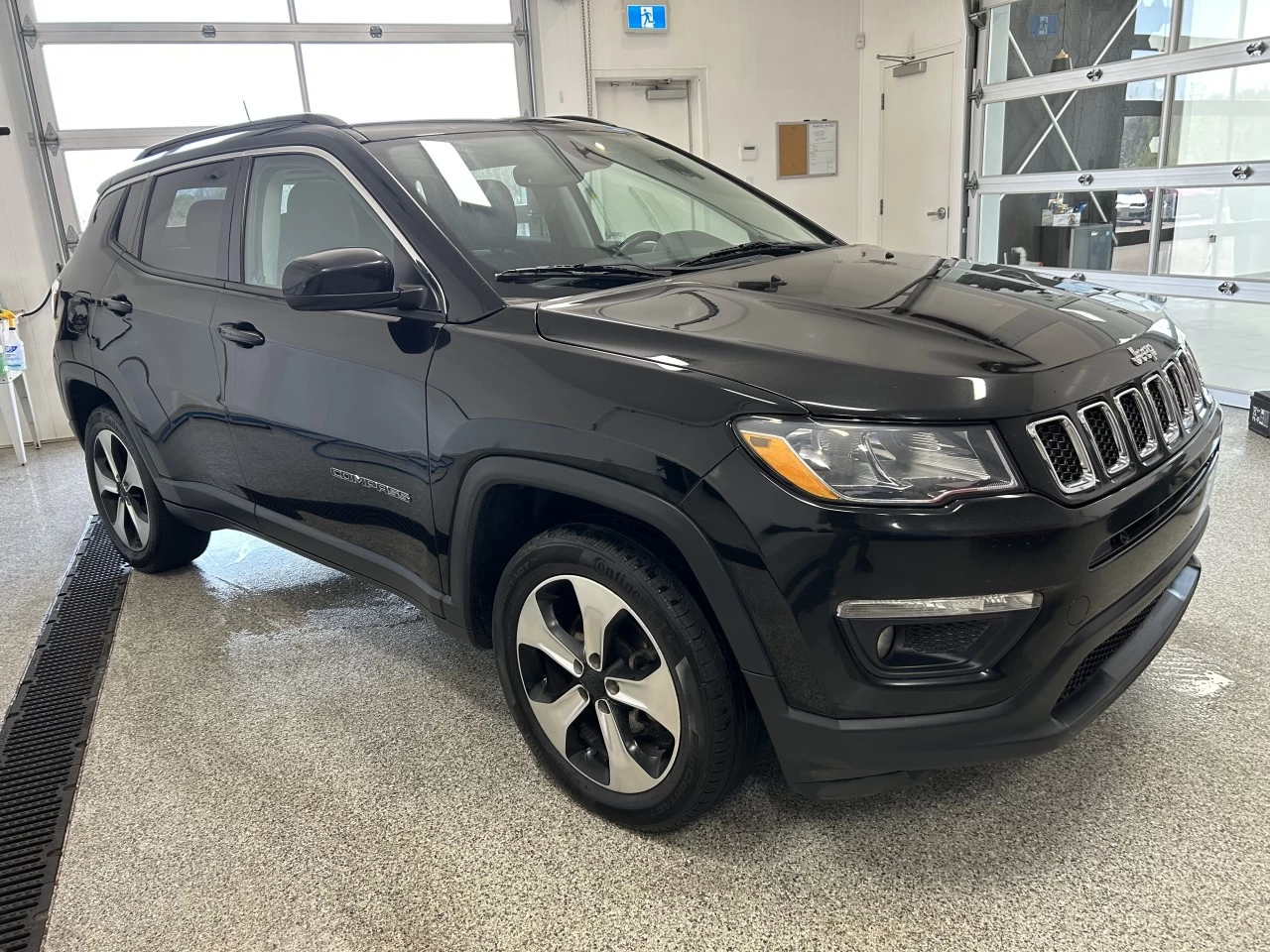 2019 Jeep Compass North Main Image