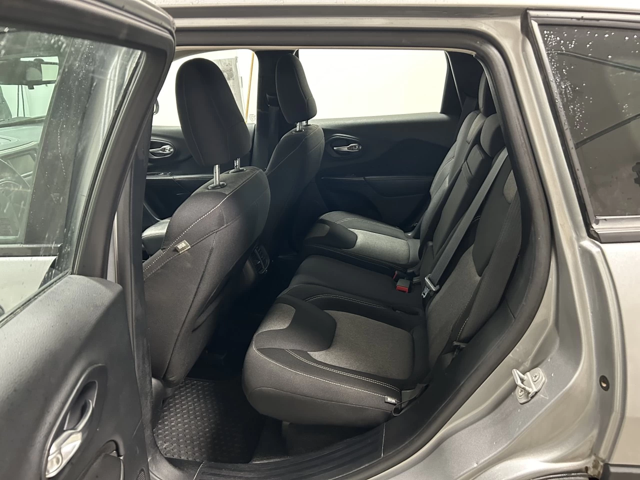 2015 Jeep Cherokee Sport Image principale