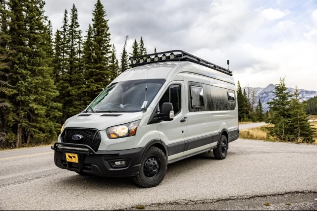 Ford Transit fourgon utilitaire T-350 148" EL Hi Rf 9500 GVWR AWD 2023