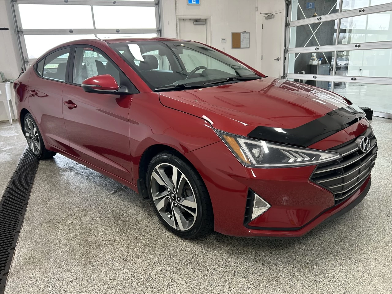 2019 Hyundai Elantra Preferred Main Image
