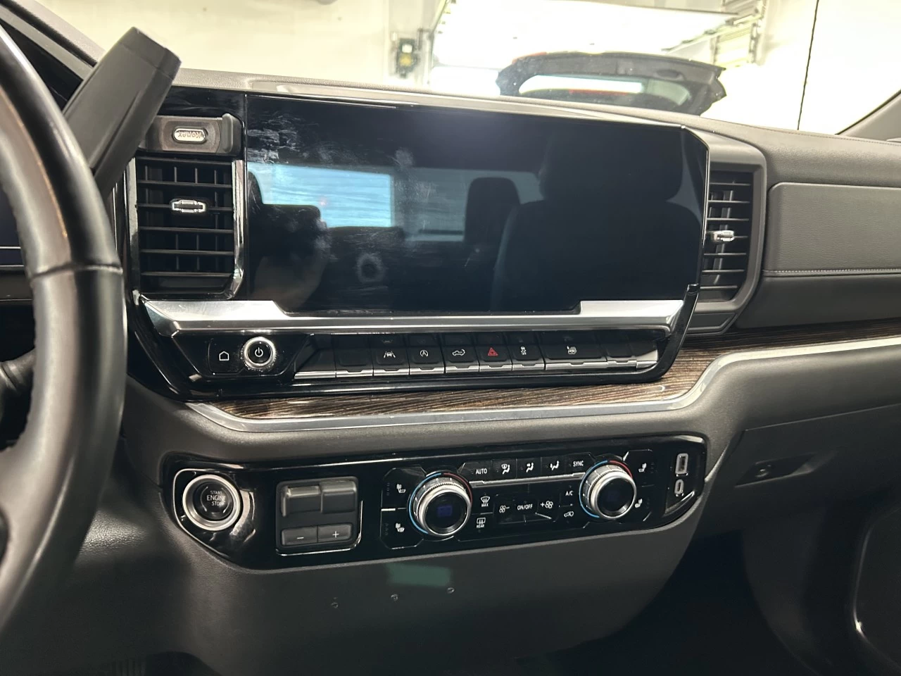 2024 GMC Sierra 1500 Elevation Image principale