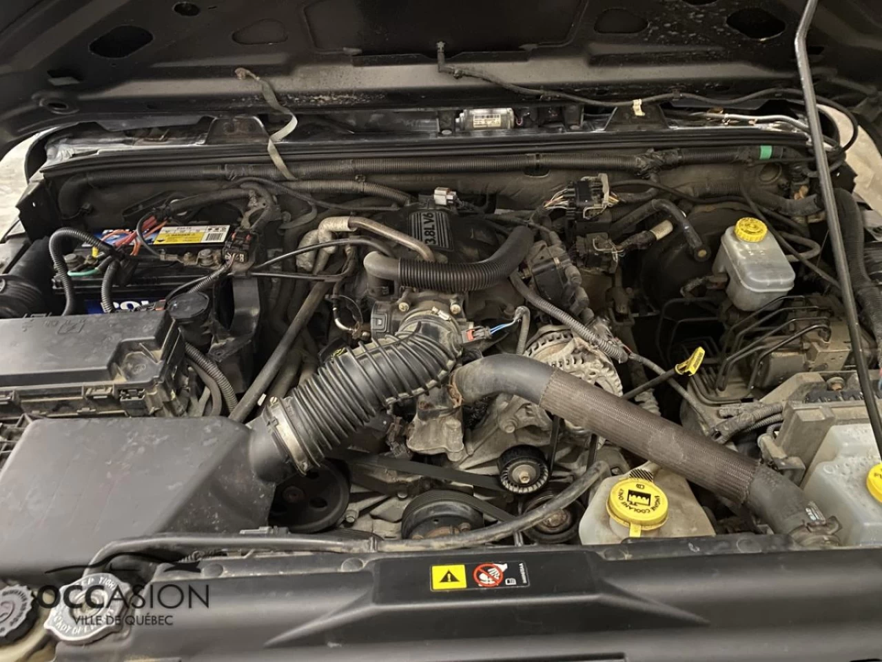 2010 Jeep Wrangler 4WD 2dr Sport Image principale