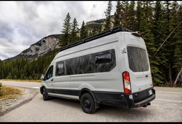 Ford Transit fourgon utilitaire T-350 148" EL Hi Rf 9500 GVWR AWD 2023