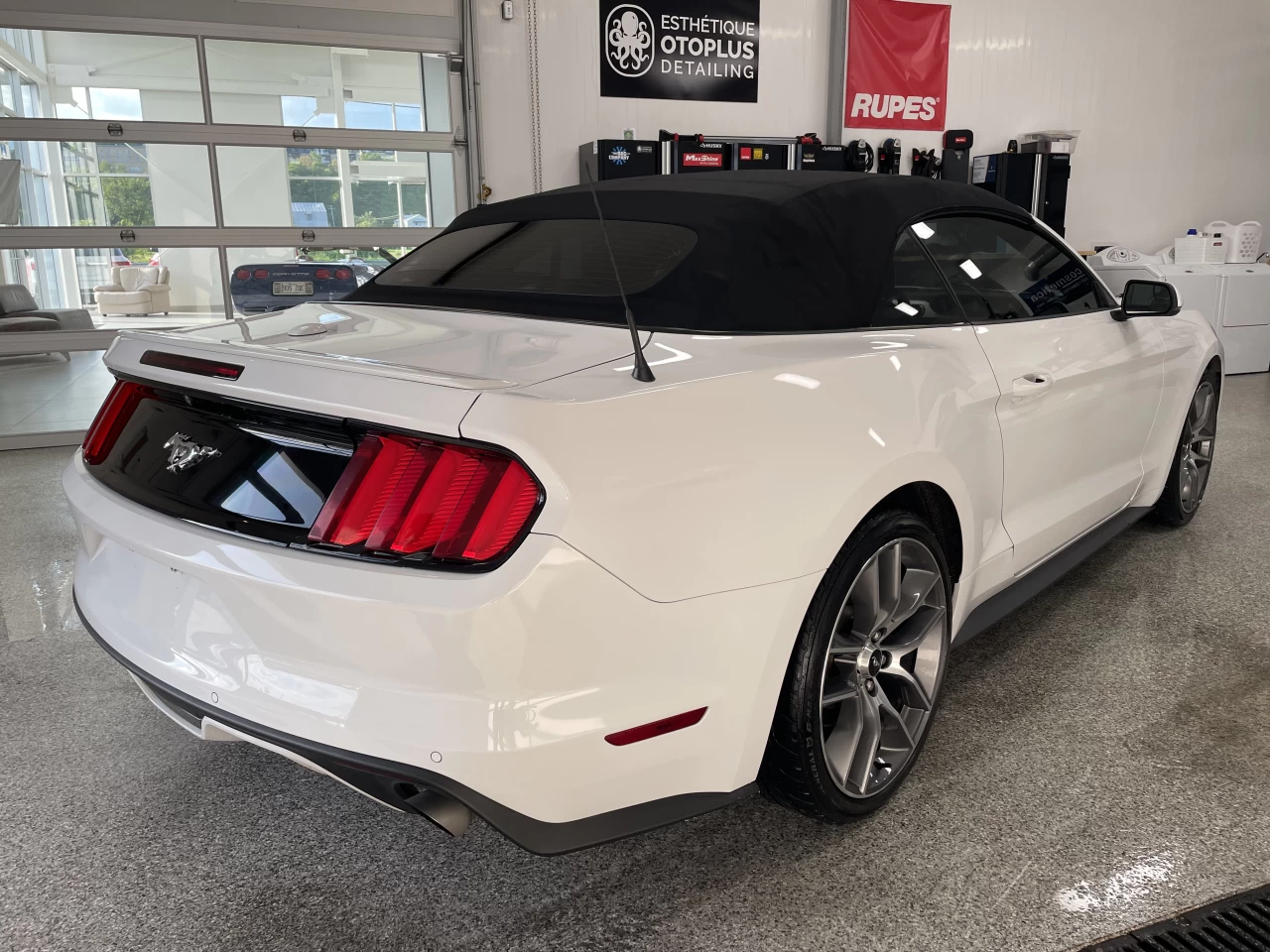2015 Ford Mustang EcoBoost Premium Image principale