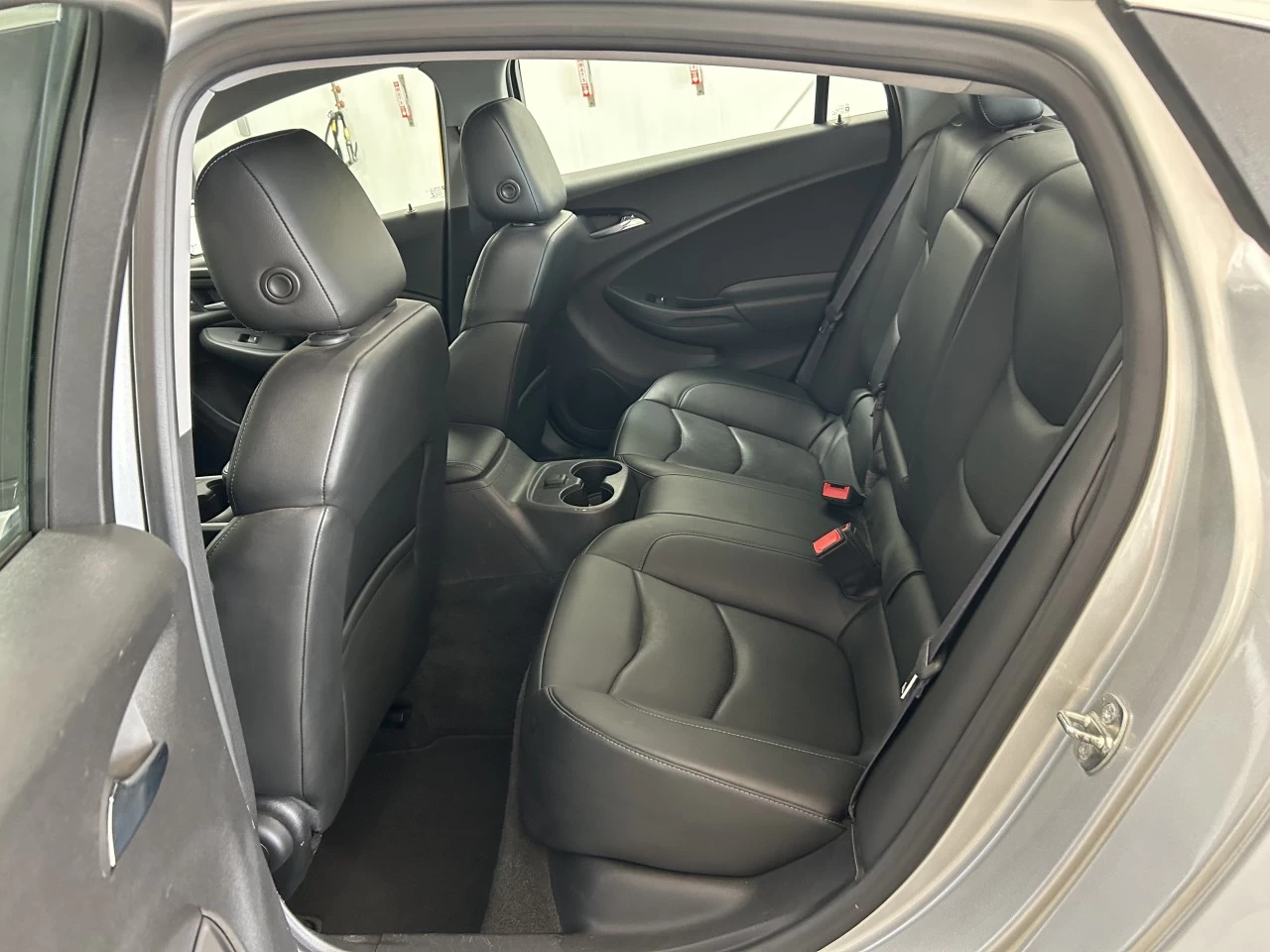 2017 Chevrolet Volt LT Main Image