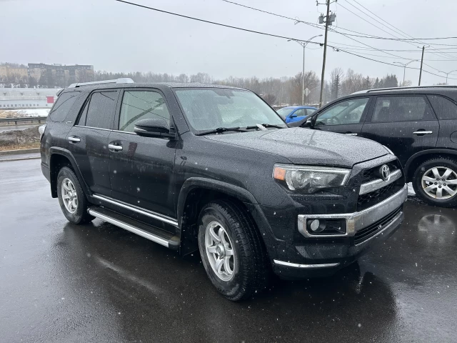 Toyota 4Runner LIMITED 2017