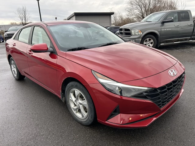 Hyundai Elantra Essential 2022