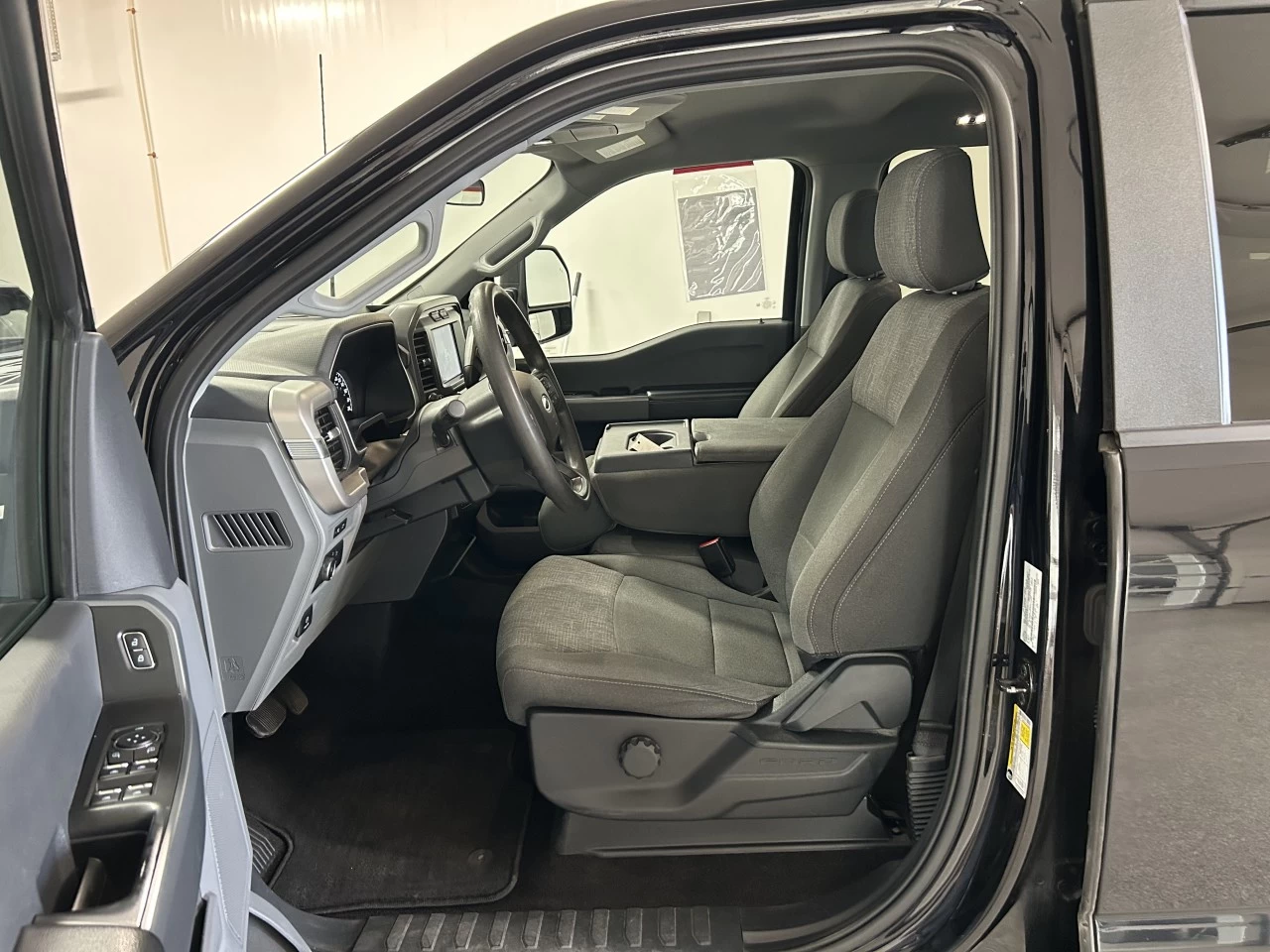 2022 Ford F-150 XLT Image principale