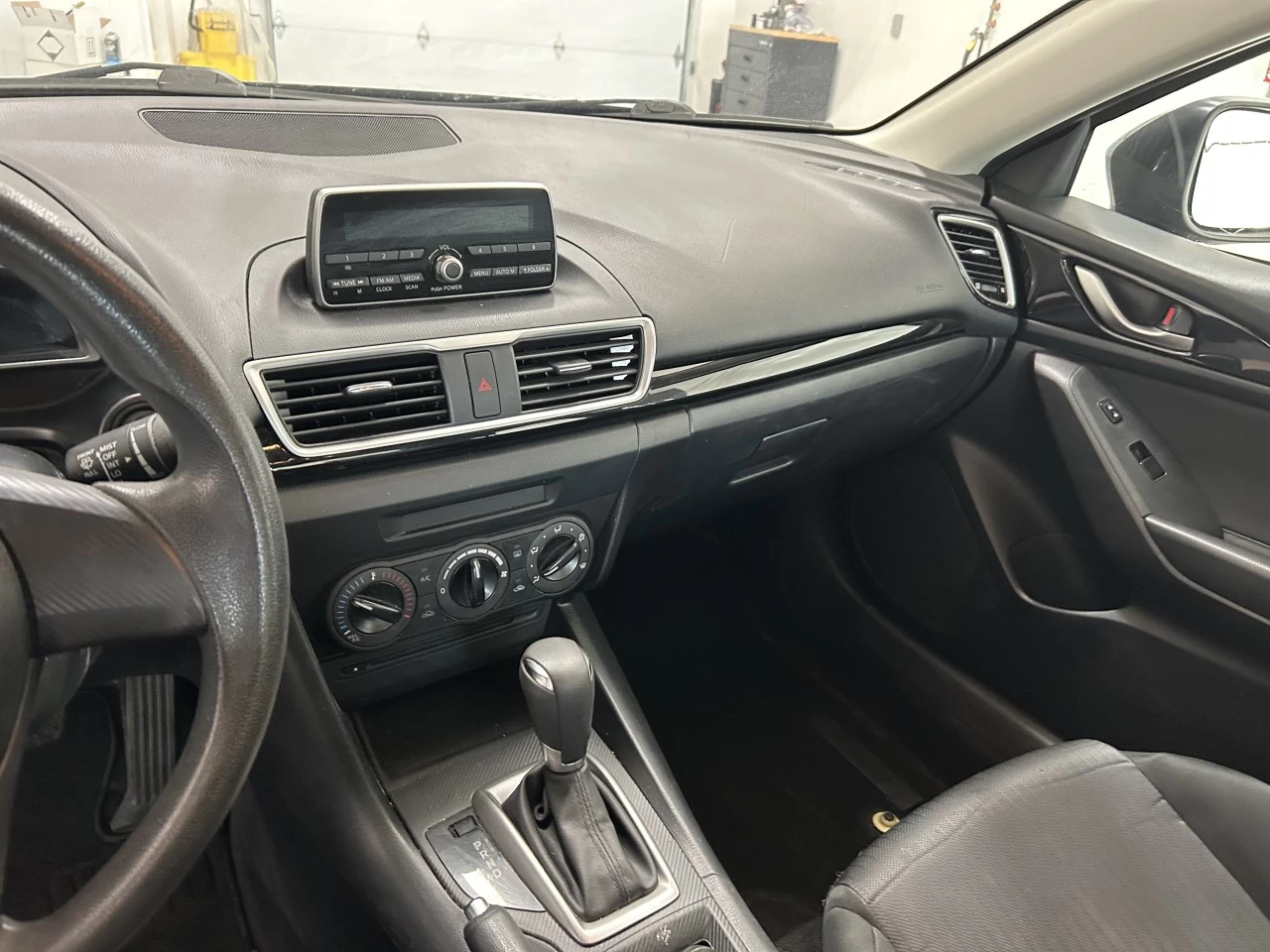 2015 Mazda Mazda3 GX Image principale