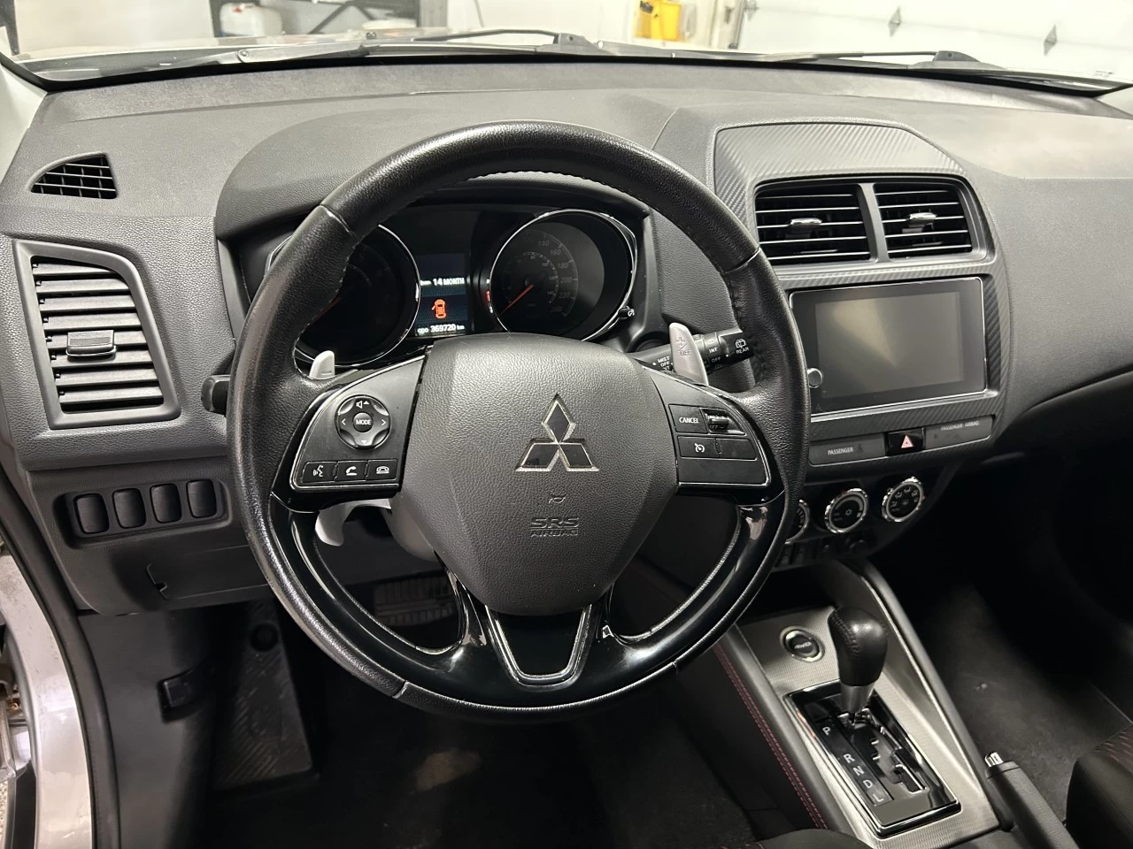 2018 Mitsubishi RVR SE LTD Main Image