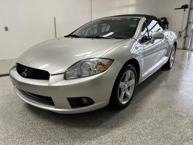 Mitsubishi Eclipse - 2009
