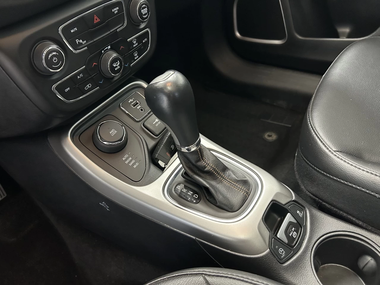 2019 Jeep Compass North Main Image