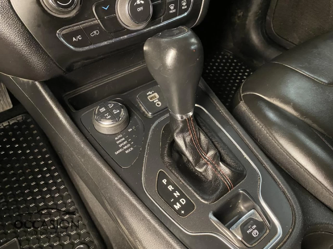 2020 Jeep Cherokee Trailhawk 4x4 Main Image
