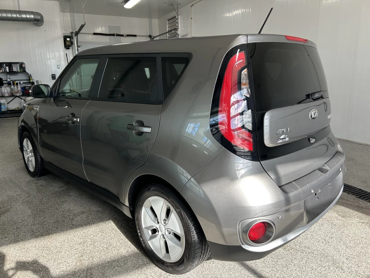 2016 Kia Soul EV Luxury Main Image