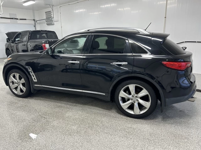 INFINITI FX50 AWD 4dr 2010