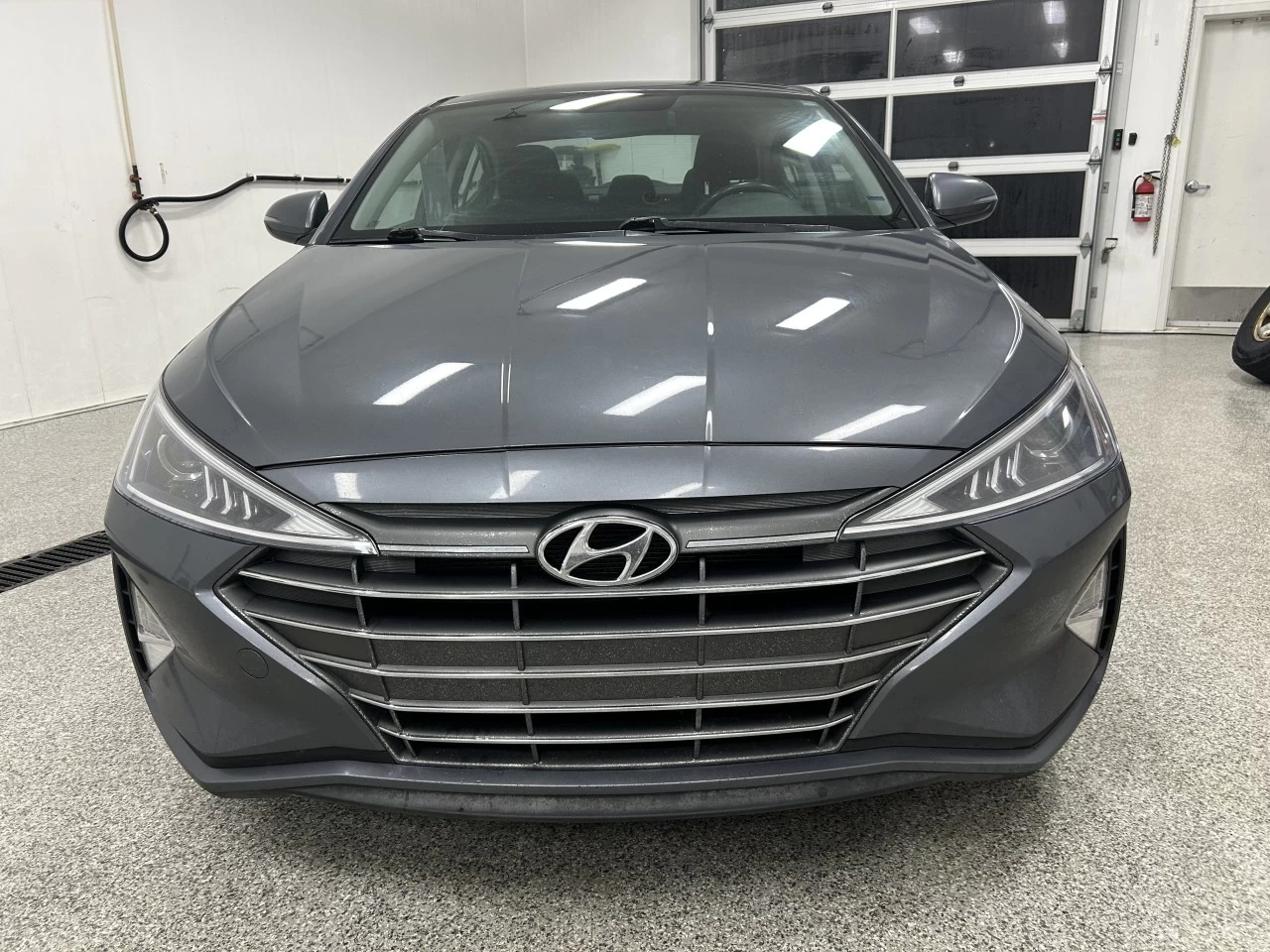 2020 Hyundai Elantra Preferred Main Image