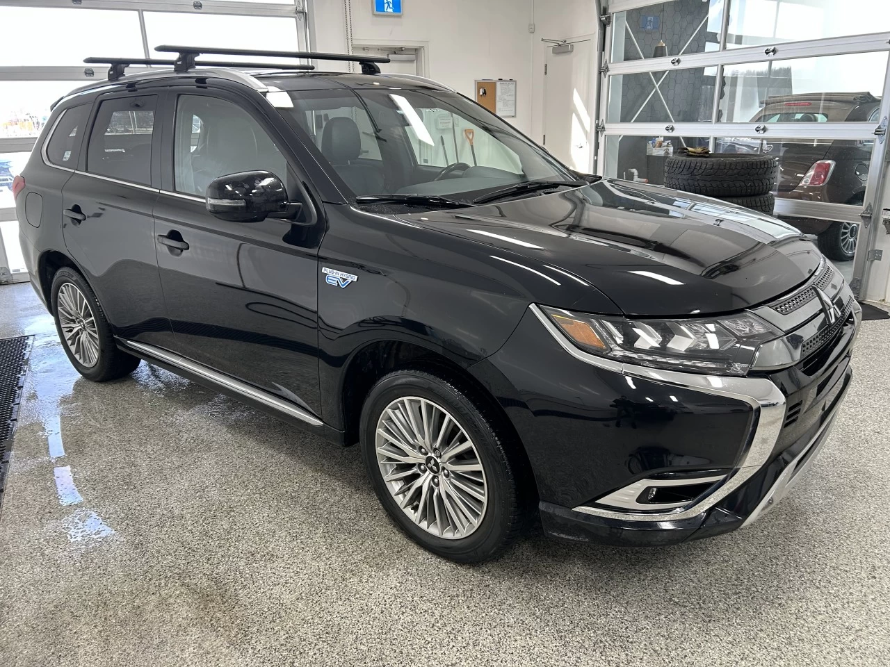 2020 Mitsubishi Outlander PHEV GT Main Image