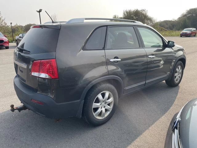 Kia Sorento LX 2012
