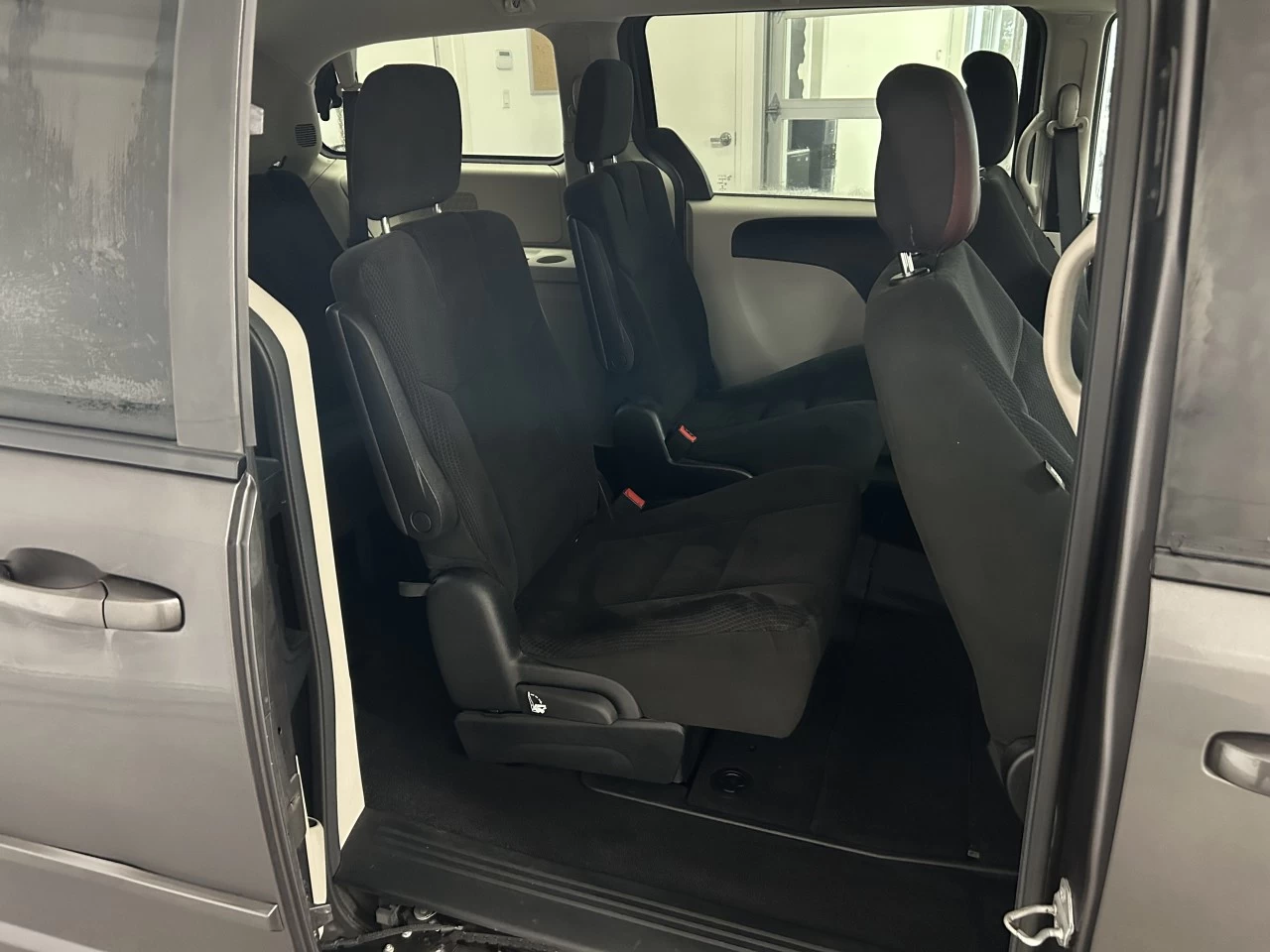 2015 Dodge Grand Caravan SXT Image principale