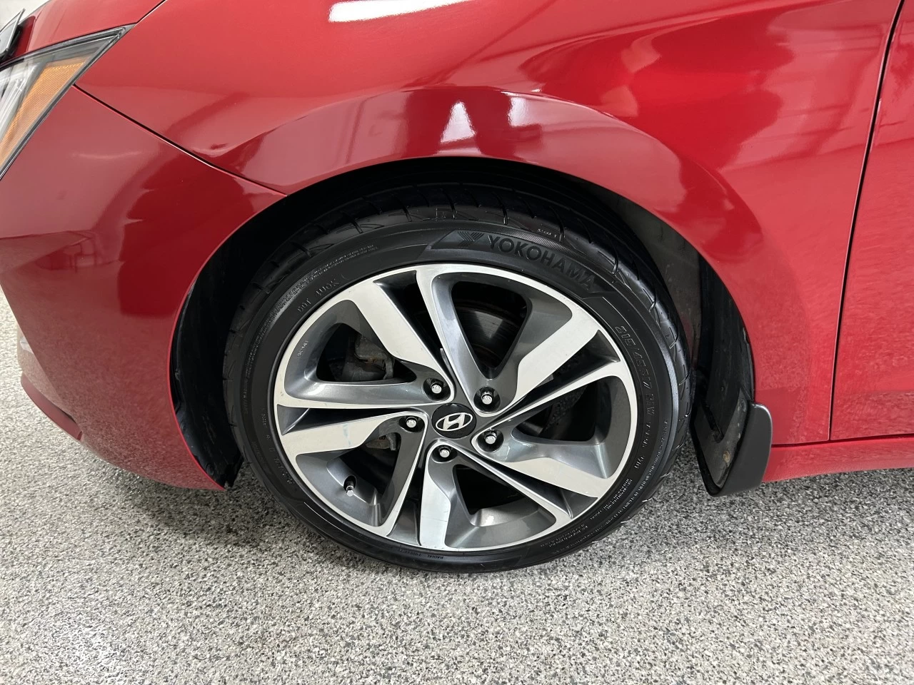 2019 Hyundai Elantra Preferred Main Image