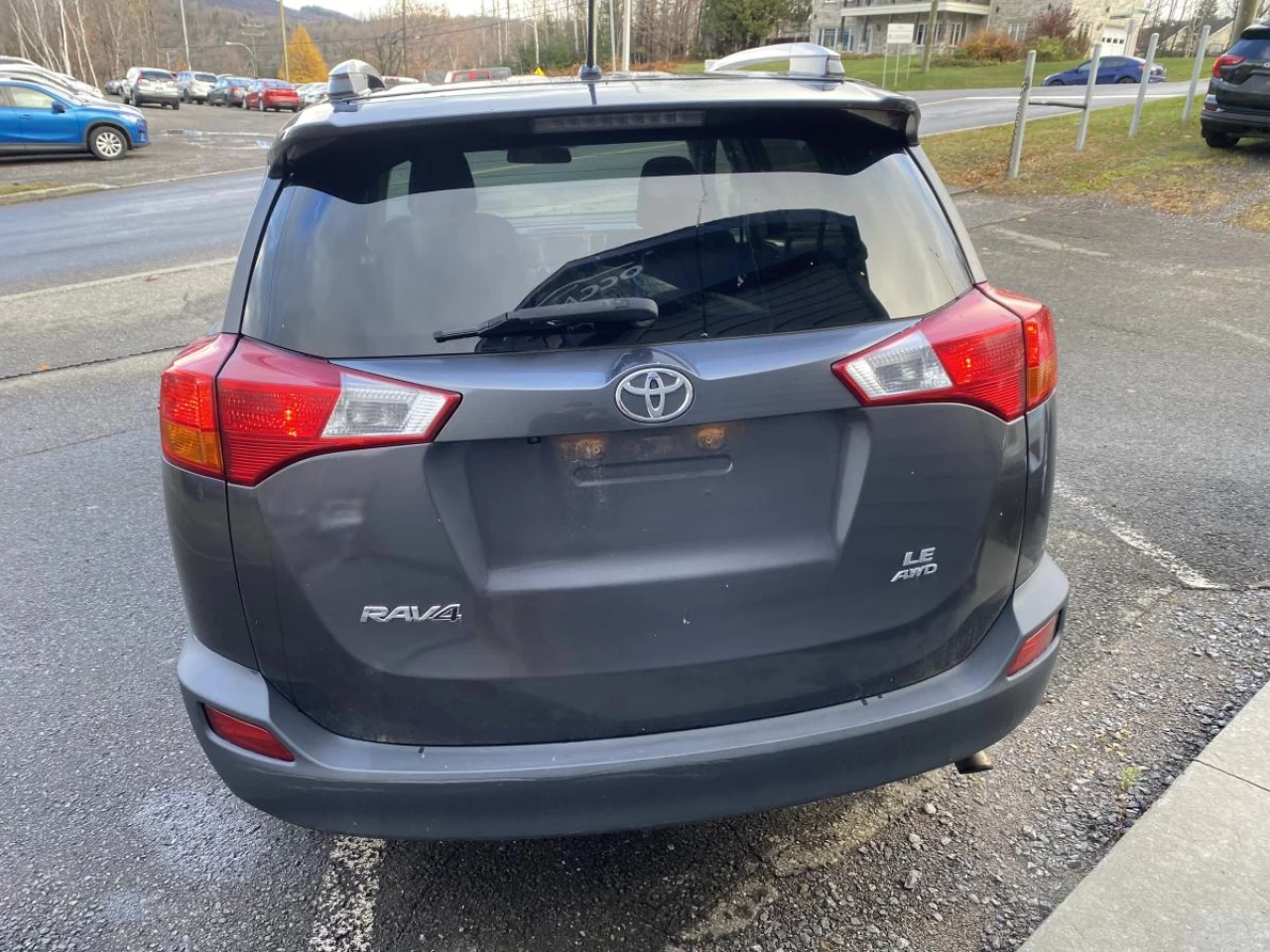 2015 Toyota RAV4 AWD 4dr LE Main Image