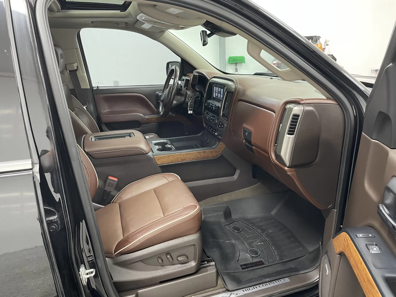 2018 Chevrolet Silverado 1500 High Country Image principale