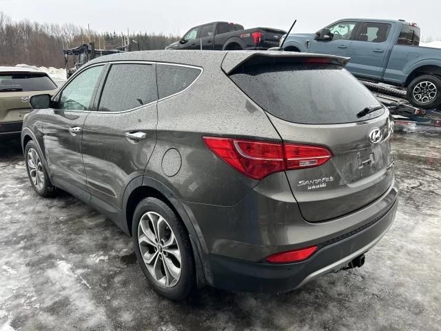 Hyundai Santa Fe SE 2013