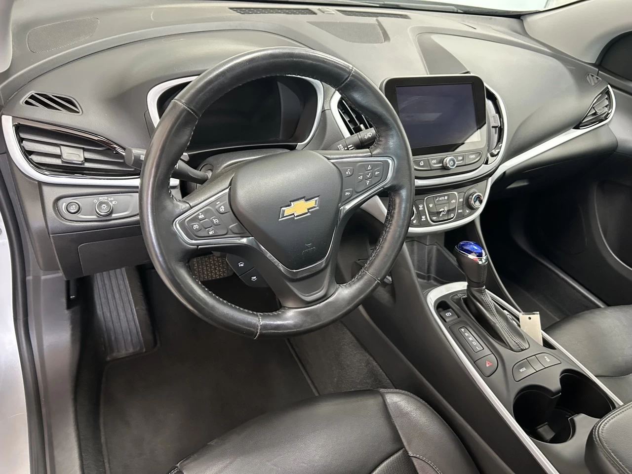 2017 Chevrolet Volt LT Main Image