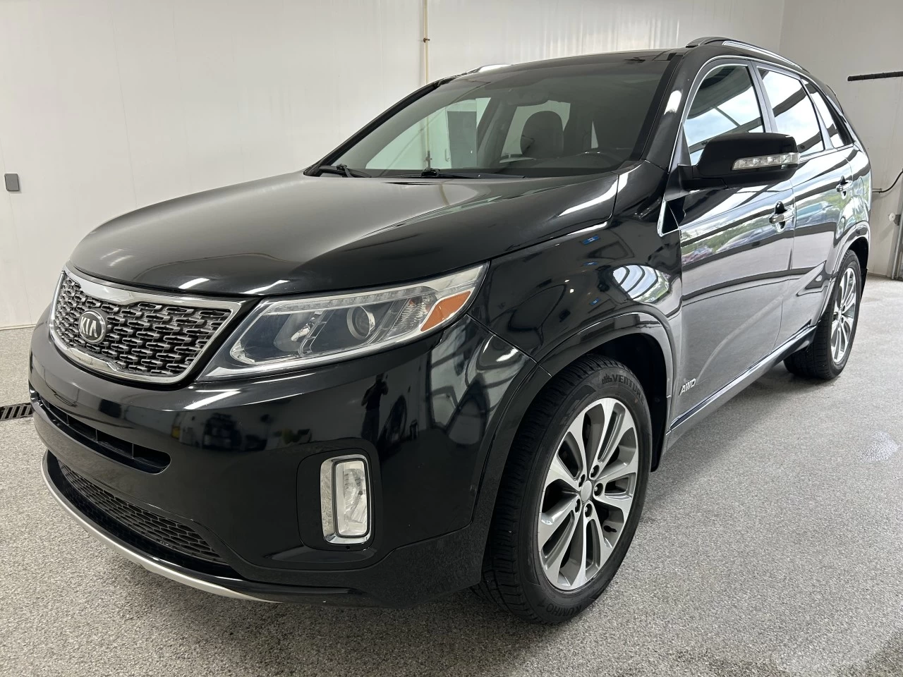 2014 Kia Sorento SX Main Image