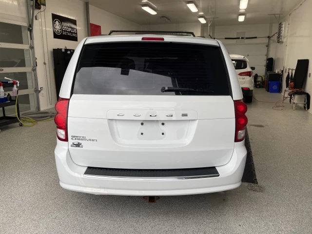 Dodge Grand Caravan SE 2014