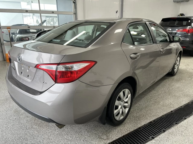 Toyota Corolla LE 2014