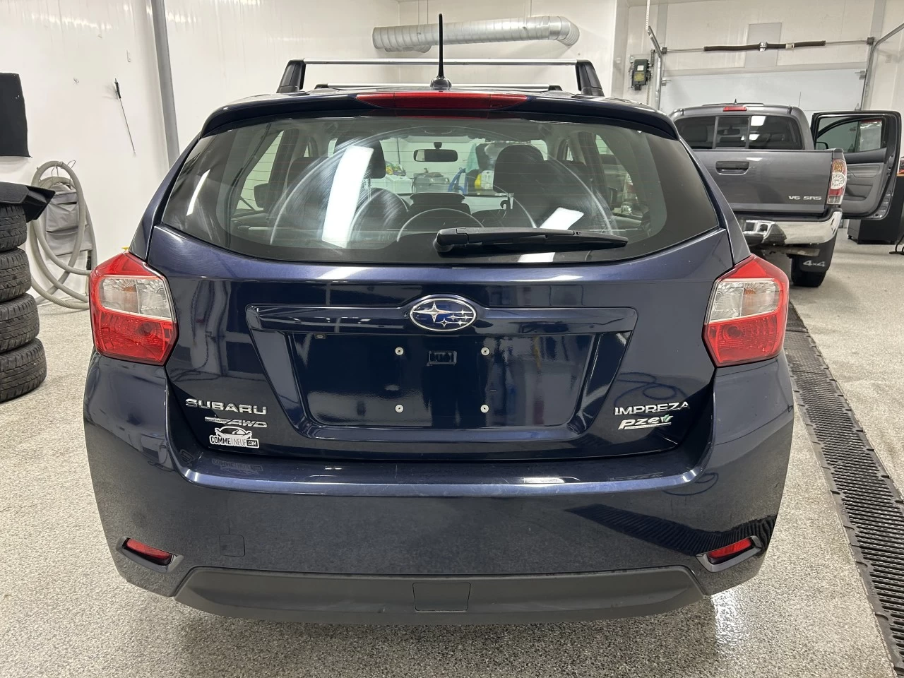 2016 Subaru Impreza 2.0i Main Image