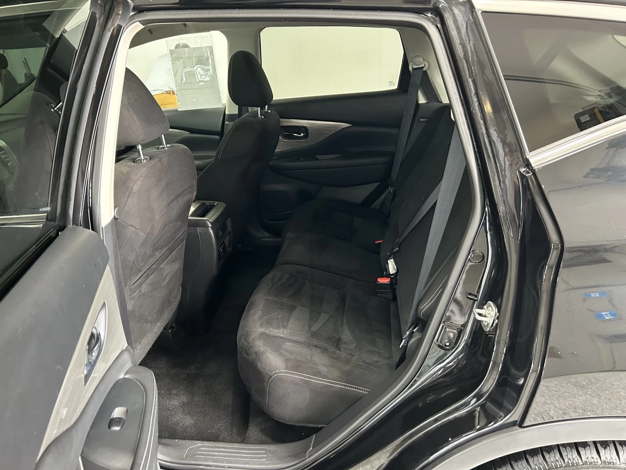 2018 Nissan Murano SV Main Image