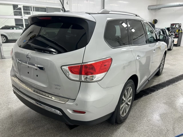 Nissan Pathfinder SV 2016