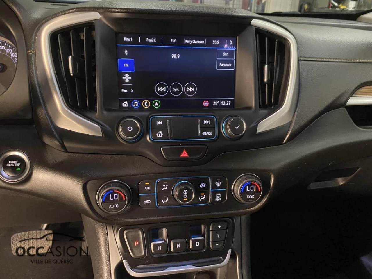 2021 GMC Terrain AWD SLE Main Image