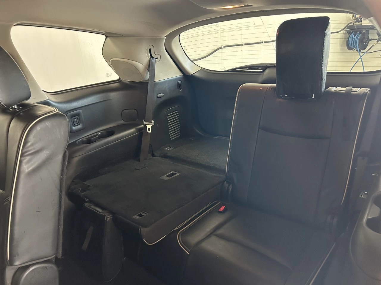 2017 INFINITI QX60 AWD 4dr Main Image