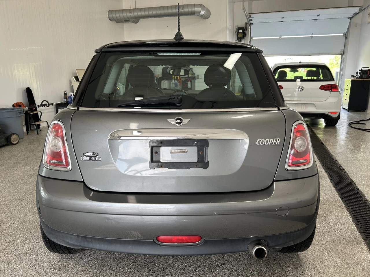 2010 Mini Cooper 2dr Cpe Image principale