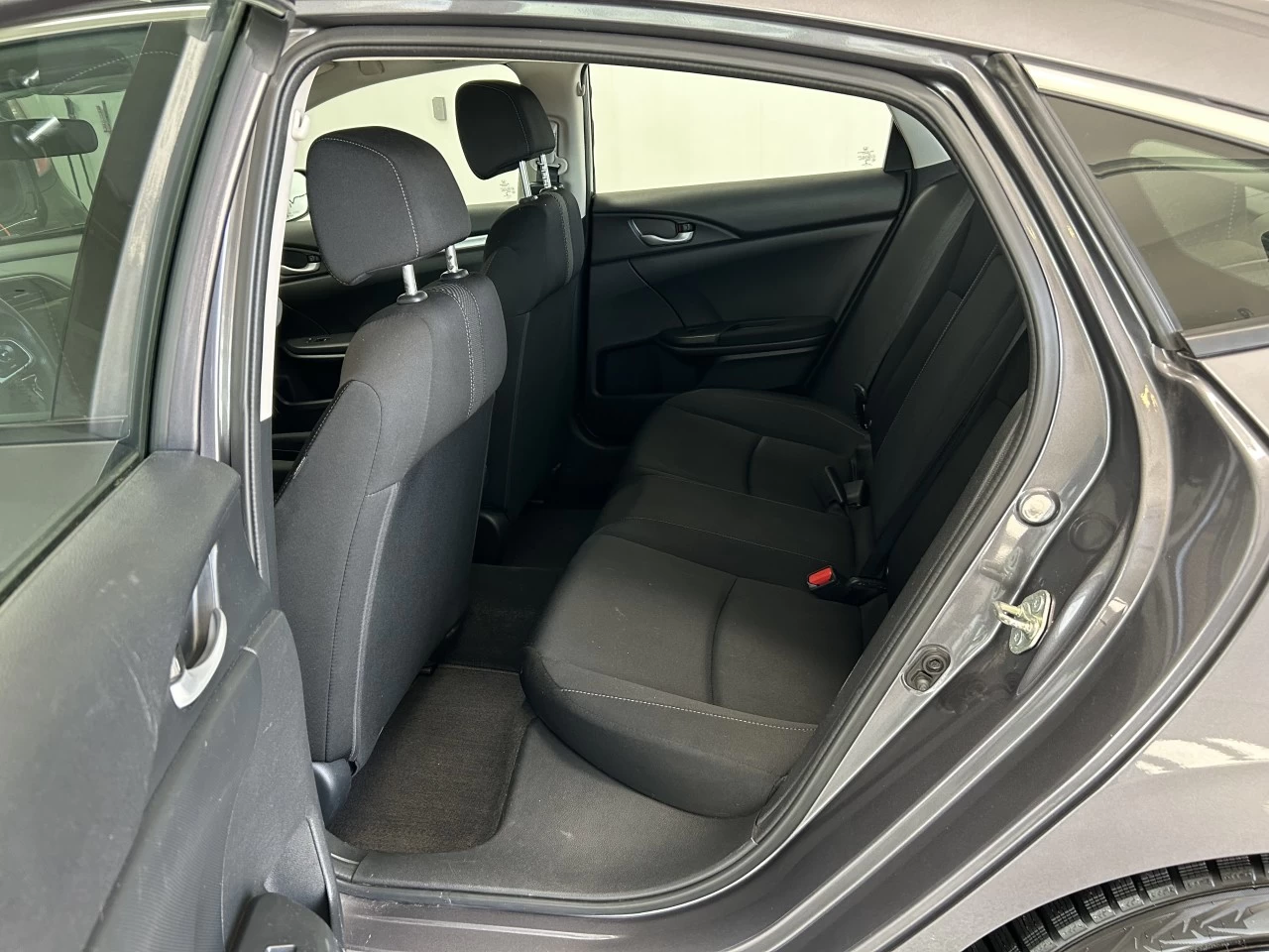 2017 Honda Civic Berline LX Image principale