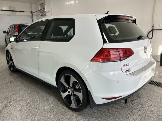 Volkswagen Golf GTI Performance 2016
