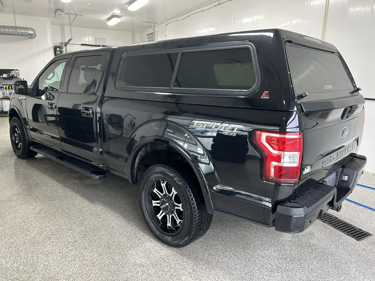 2019 Ford F-150 XLT SPORT Image principale