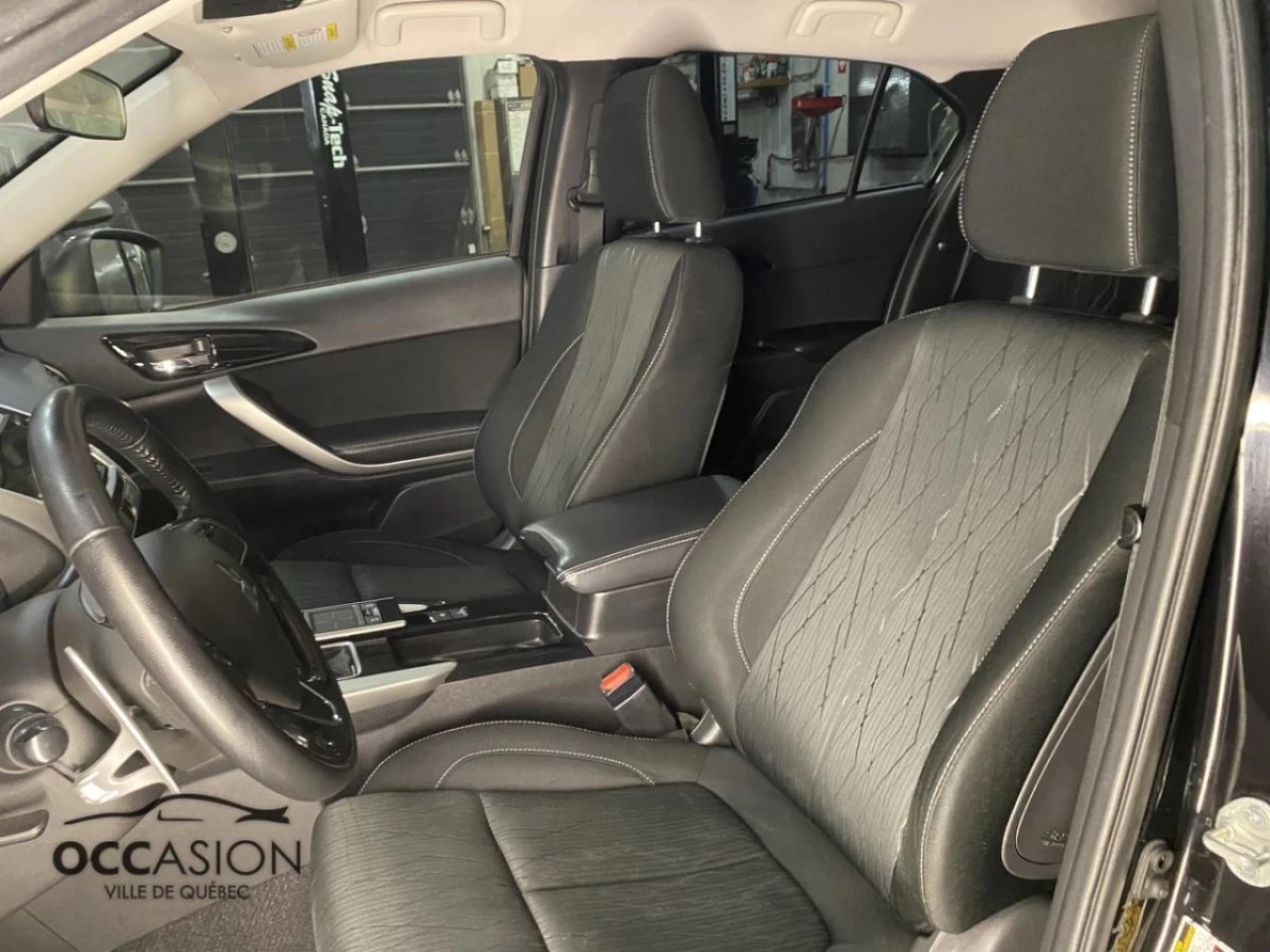 2019 Mitsubishi Eclipse Cross SE S-AWC Black Edition Image principale