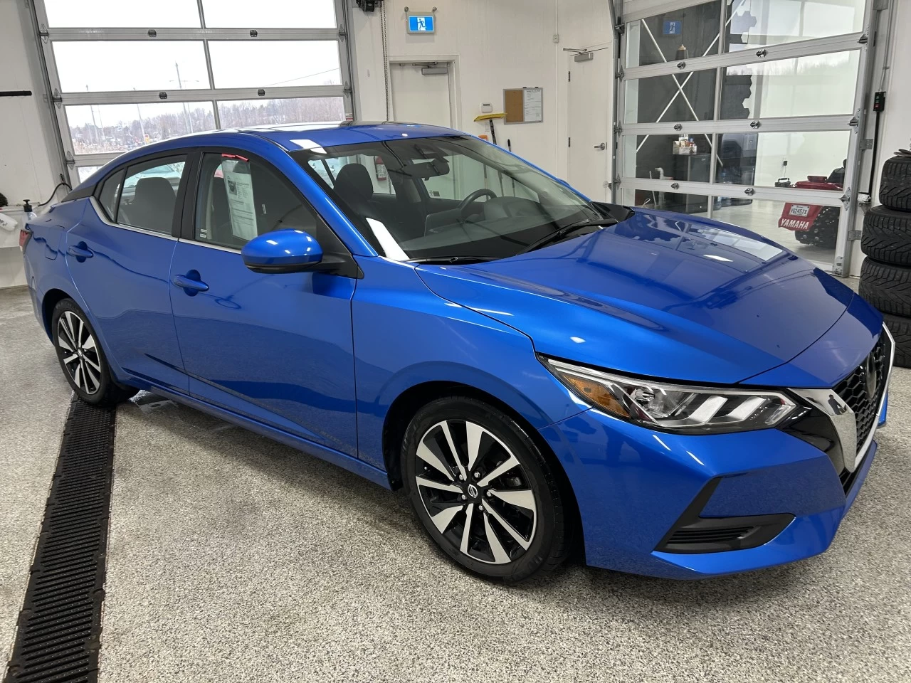 2023 Nissan Sentra SV Main Image