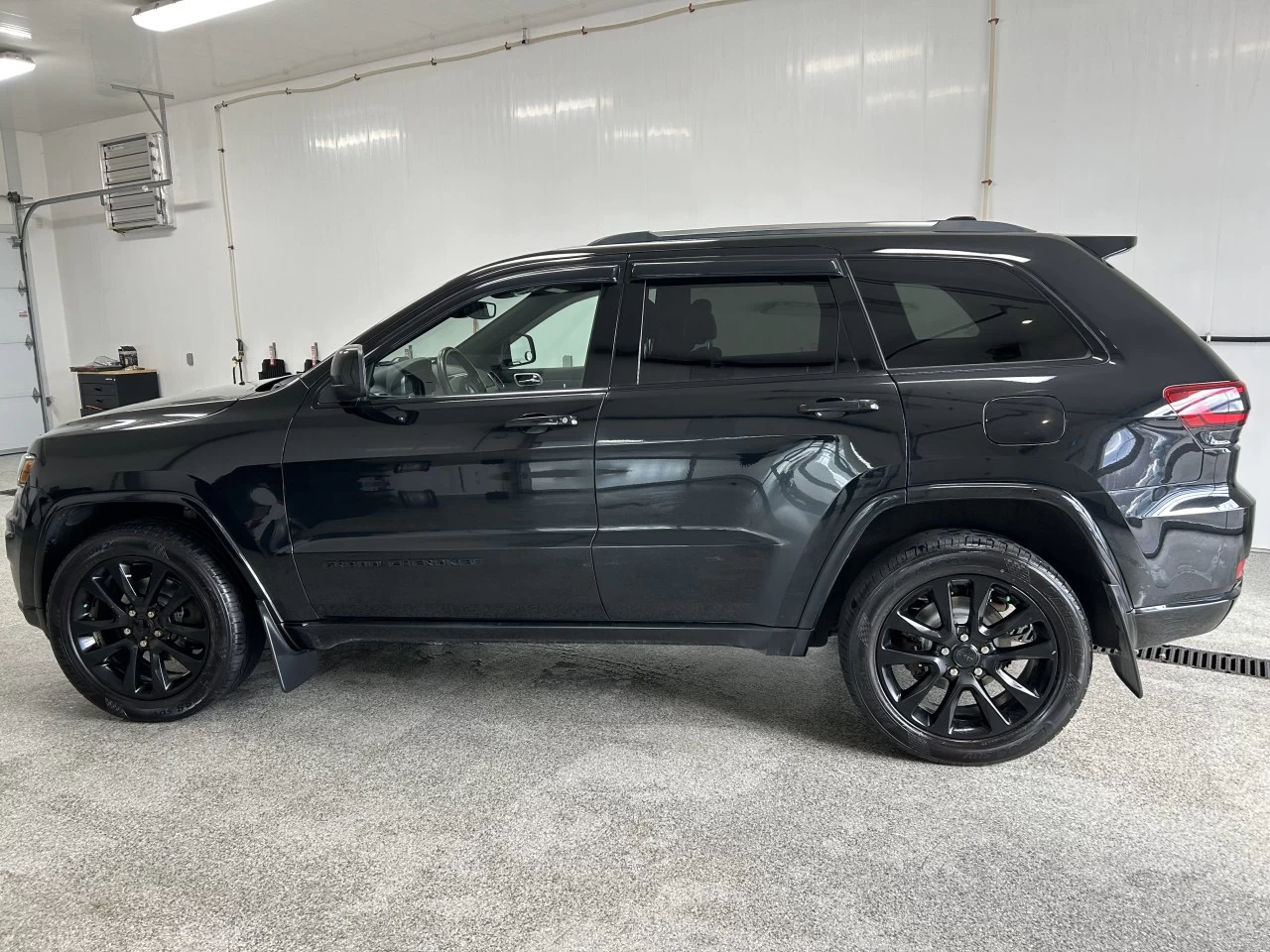 2018 Jeep Grand Cherokee Altitude IV Image principale
