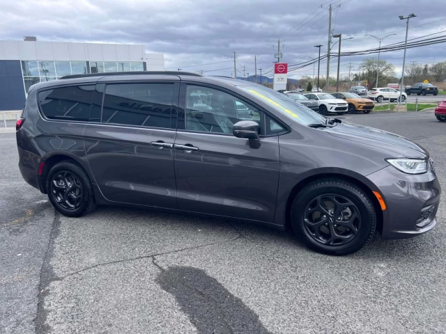 Chrysler Pacifica Hybrid Limited 2WD 2021