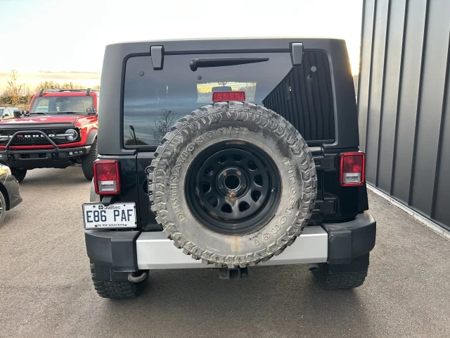 Jeep Wrangler Sahara 2015