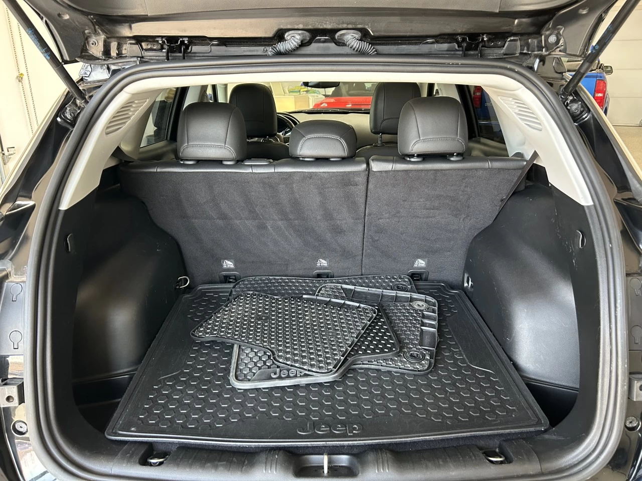 2019 Jeep Compass North Main Image